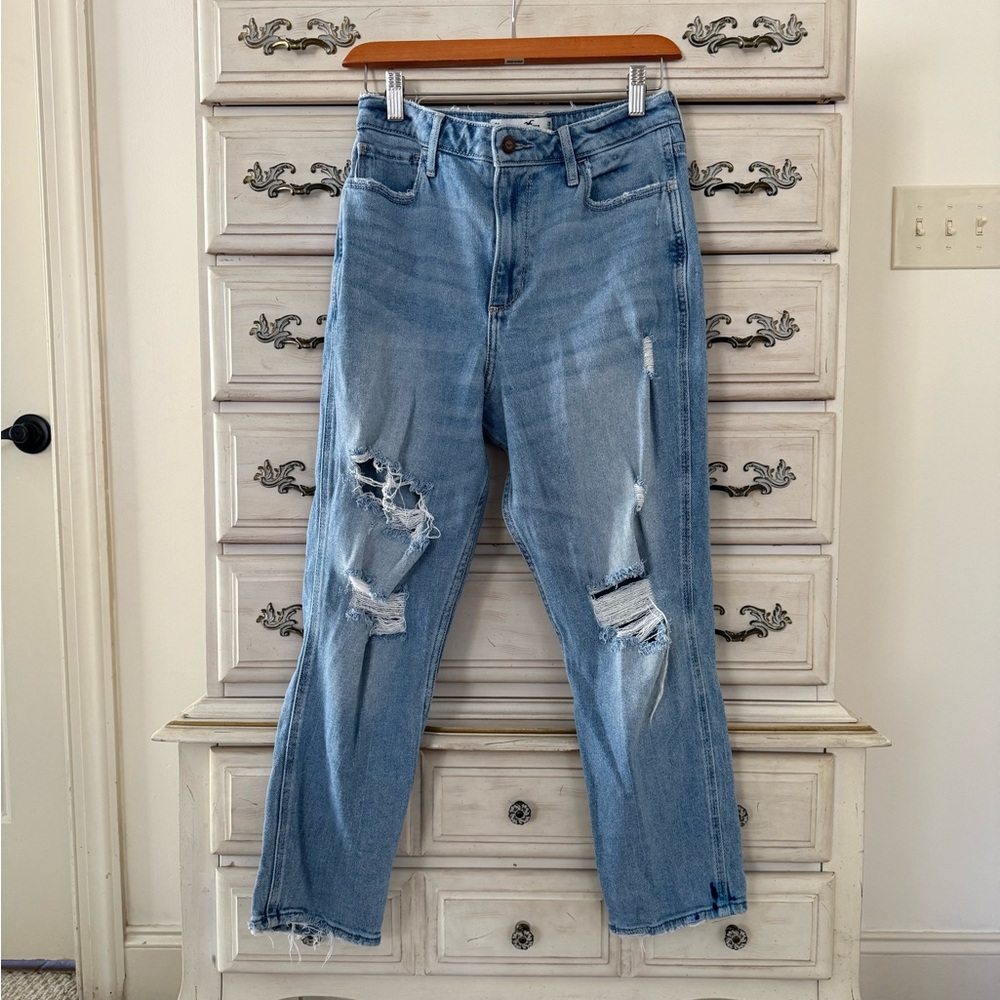 Hollister Distressed Jeans 7S